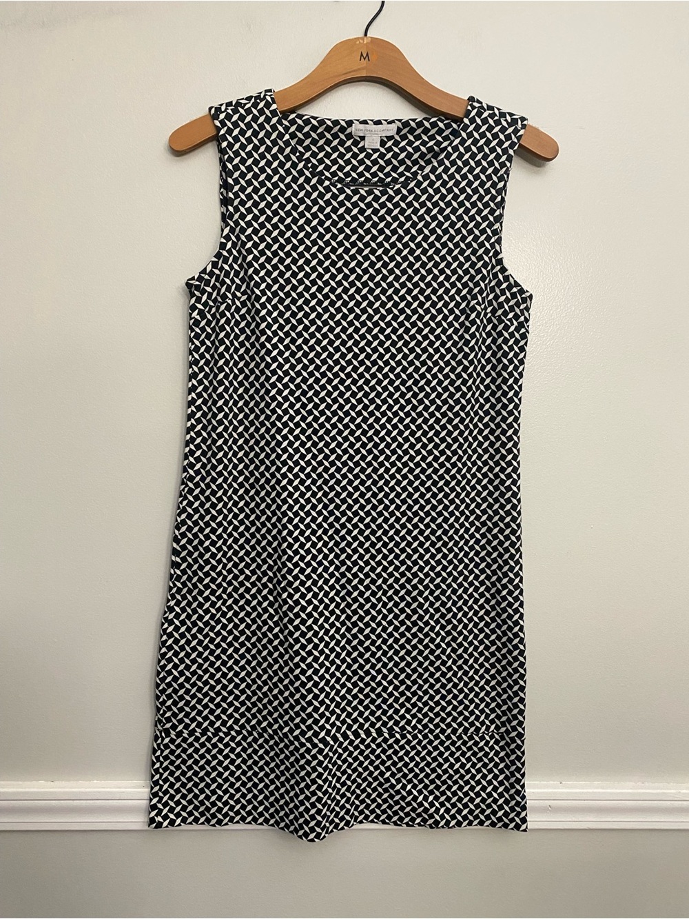 New York and Company Black and White Business Casual Dress - S